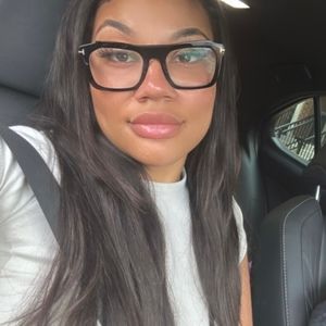 Meet your Posher, Breanna